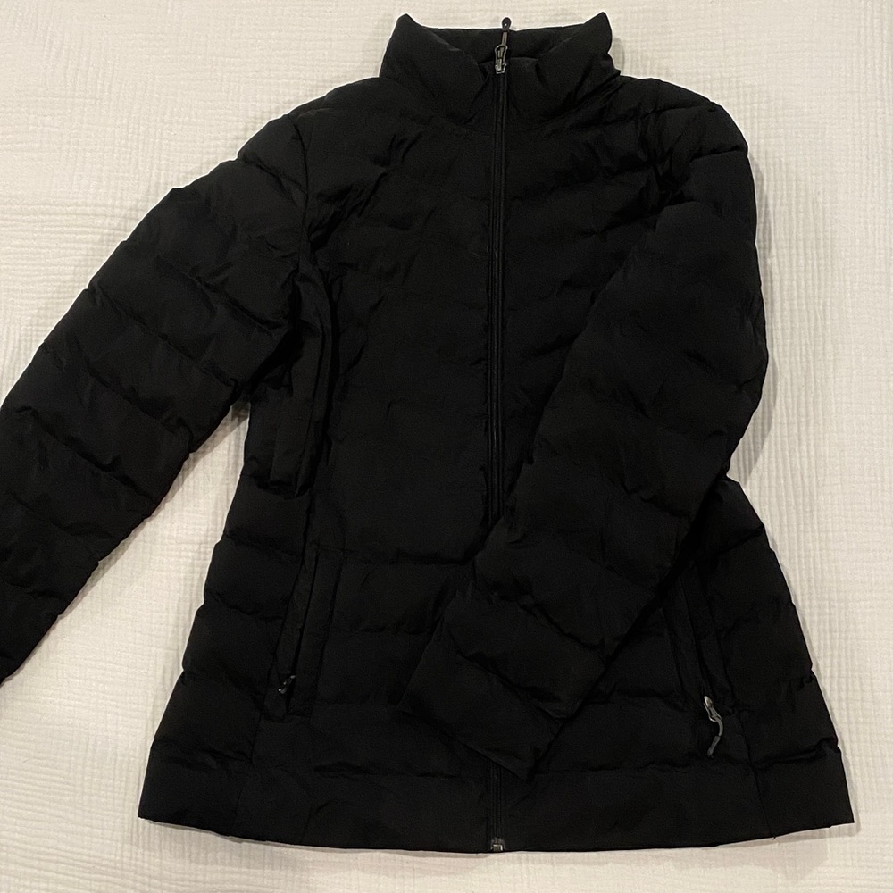 Elegant Black Women's Puffer Jacket